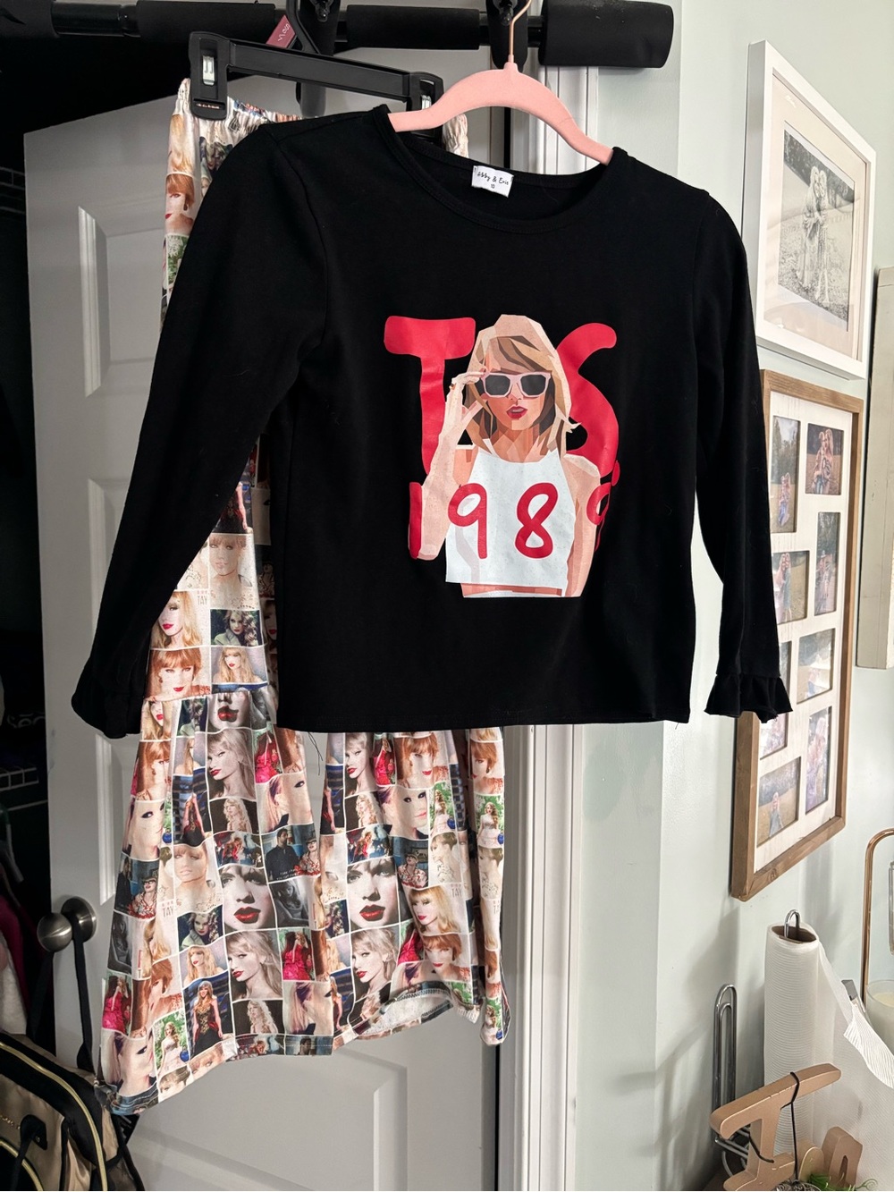 Girls’ Taylor Swift 1989 Themed Matching Flair Tee & Graphic Bell Bottom Pants